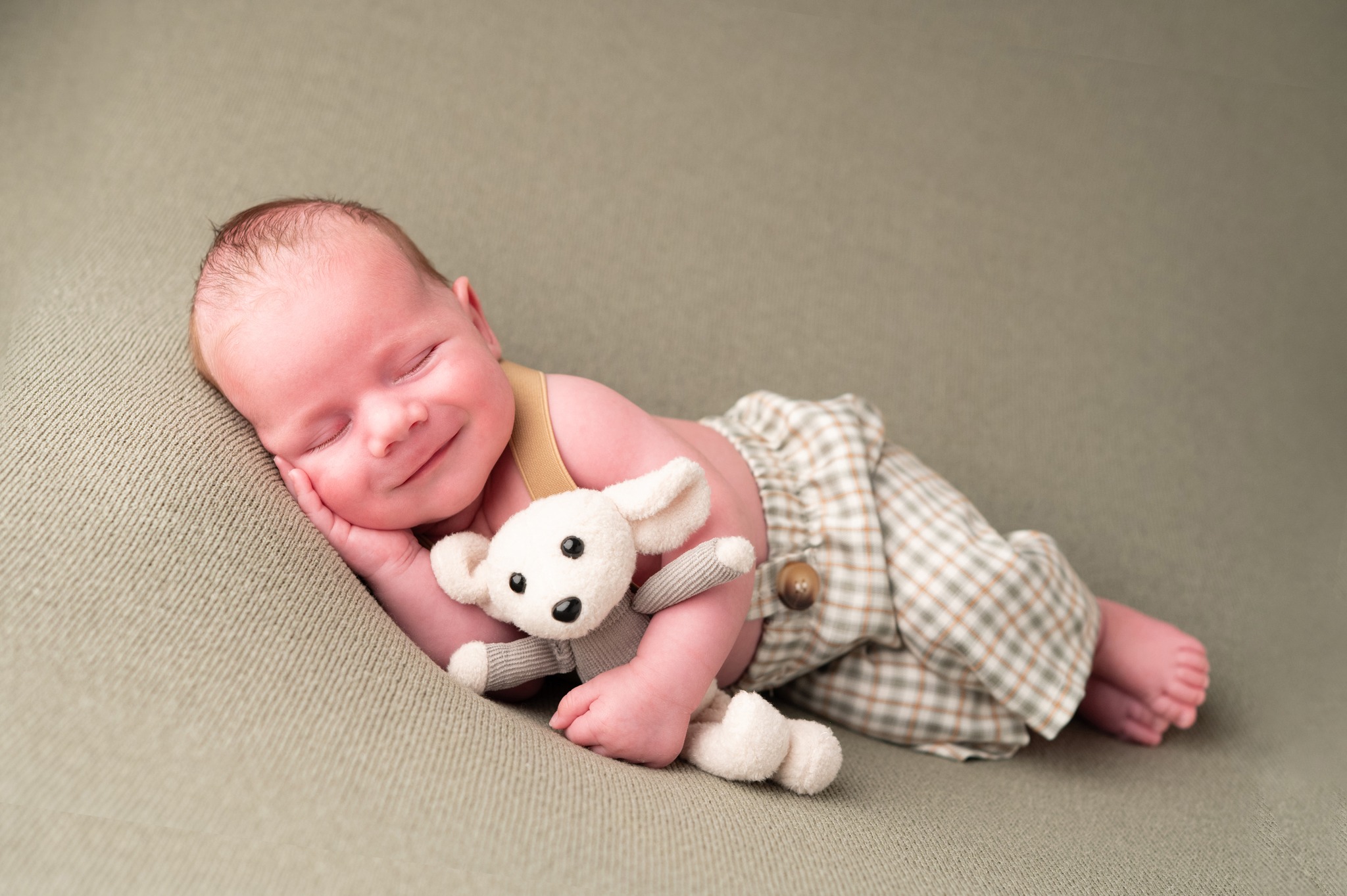 Ședință foto newborn Târgu Jiu – KinderStory